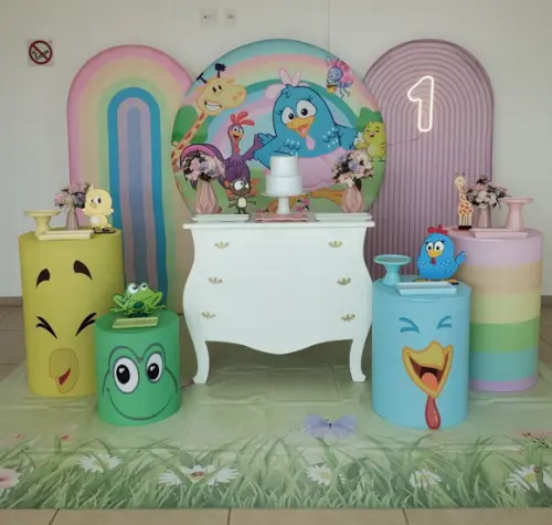 Decoração Galinha Pintadinha