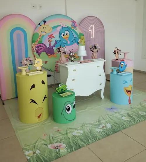 Decoração Galinha Pintadinha