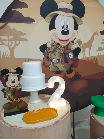 Decoração Mickey Safari