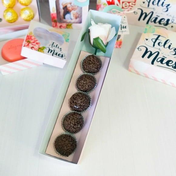 Arquivo Silhouette Caixa 5 Doces e 1 Rosa Mães