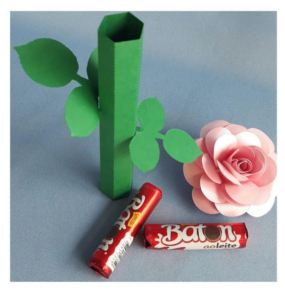Arquivo Silhouette Flor Porta 2 Batons Dia das Mães