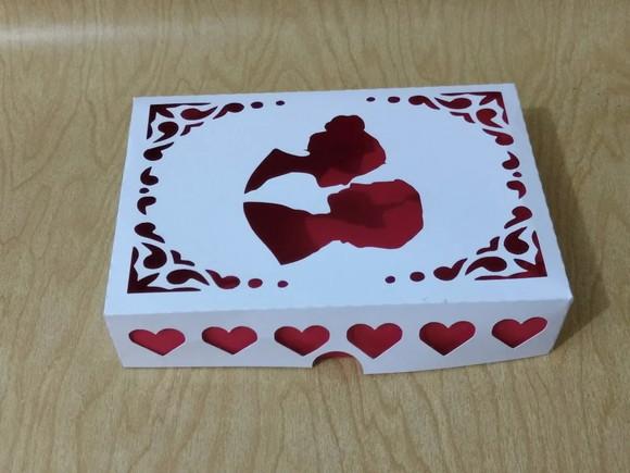 Arquivo Silhouette Caixa Presentes ou doces para Namorados
