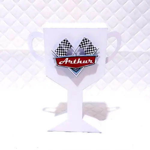 Troféu Carros da Disney, Mcqueen - Arquivo Silhouette