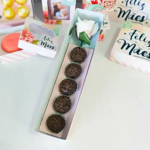 Arquivo Silhouette Caixa 5 Doces e 1 Rosa Mães