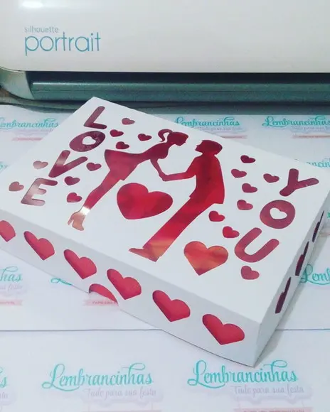 Arquivo Silhouette Caixa Presentes ou doces para Namorados