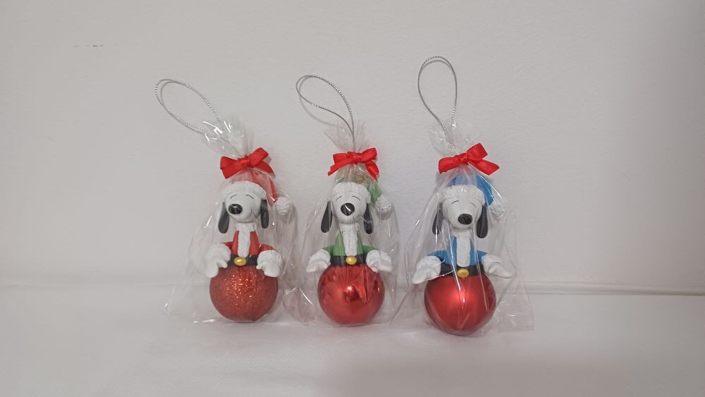 Snoopy na Bola de Natal