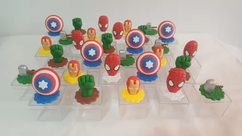 Lembrancinha Aniversário - Caixinha Acrílica -  os Vingadores
