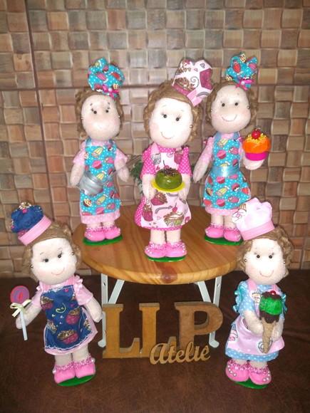Boneca confeiteira