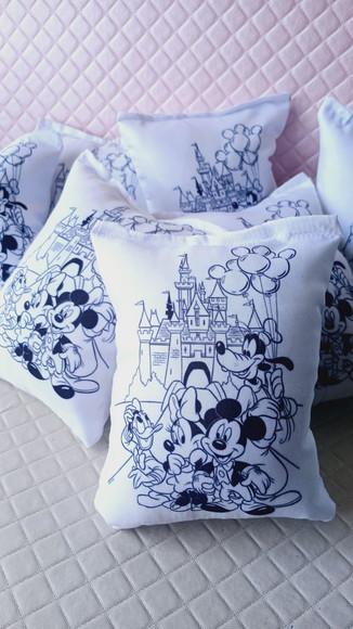 Kit com 10 Almofadas de Colorir com Canetinha