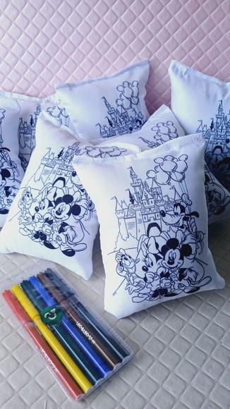 Kit com 10 Almofadas de Colorir com Canetinha
