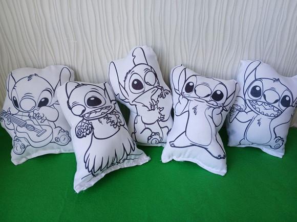 Kit com 10 Almofadas de Colorir com Stitch
