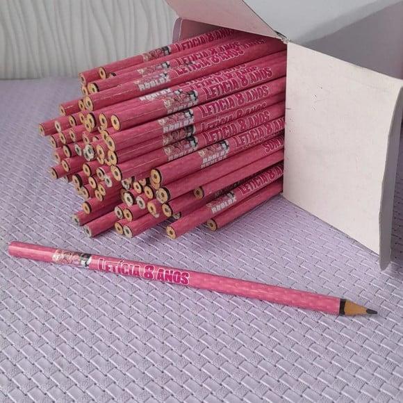 Kit com 20 Lápis Personalizado com Adesivo - Roblox