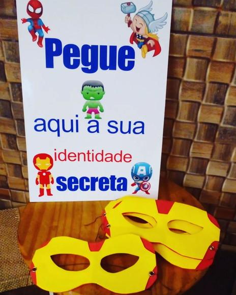 Kit com 20 Máscaras em Eva Heróis