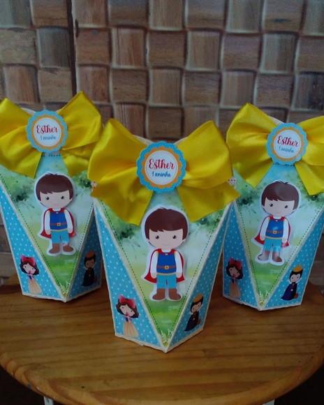 Kit com 5 Caixa Coração 3d - Branca de Neve