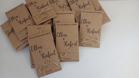 Kit Lenço Lágrimas de Alegria + Tag