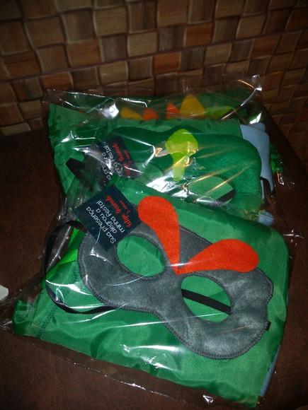Kit Máscara + Capa Dinossauro