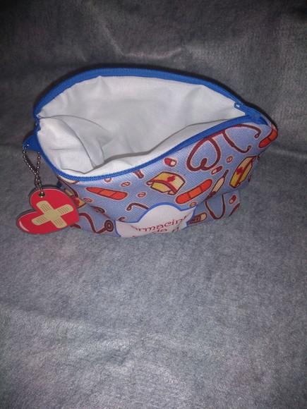 Necessaire
