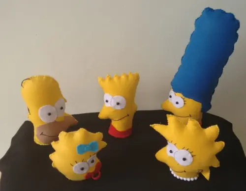 Cabeça de Personagens - Peso de Porta em Feltro os Simpsons