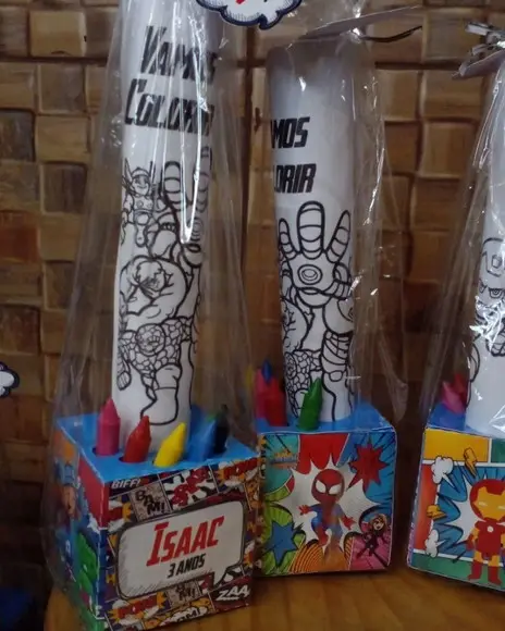 Caixa colorindo