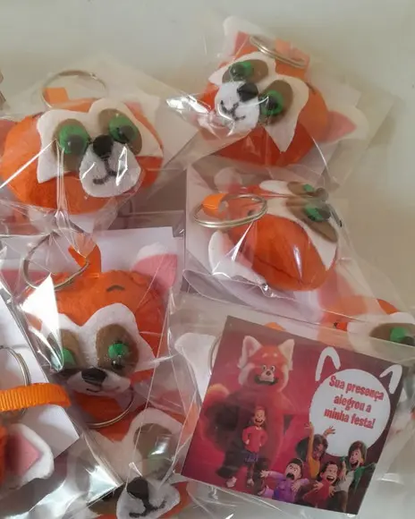 Chaveiro Panda Vermelho em Feltro