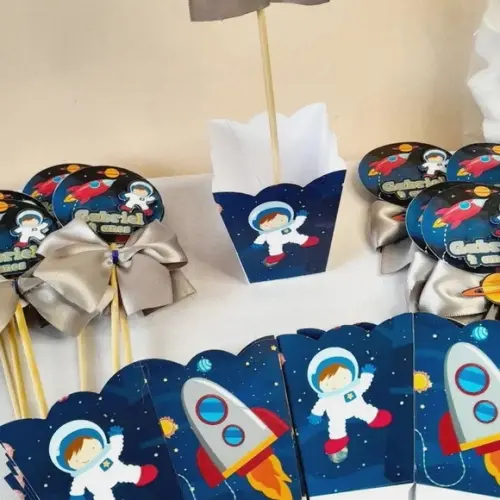 Kit 40 - Cachepo Centro de Mesa - Astronauta