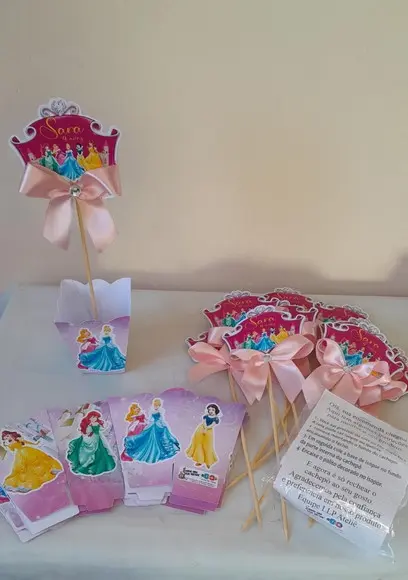 Kit com 10 Cachepô Centro de Mesa - Princesas Disney