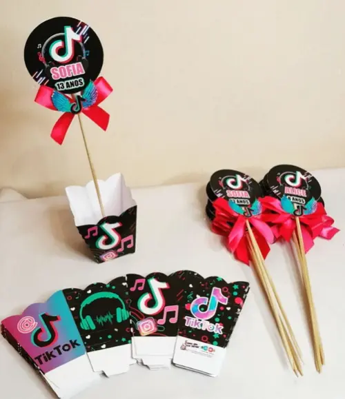 Kit com 10 Cachepô Centro de Mesa - Tik Tok