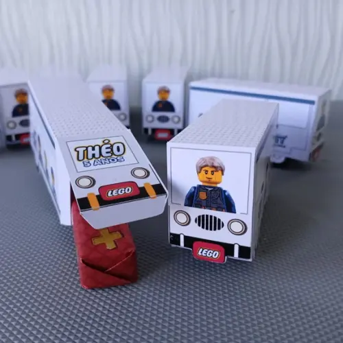 Kit com 10 Porta Batom ou Bis de Chocolate - Lego