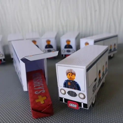 Kit com 10 Porta Batom ou Bis de Chocolate - Lego