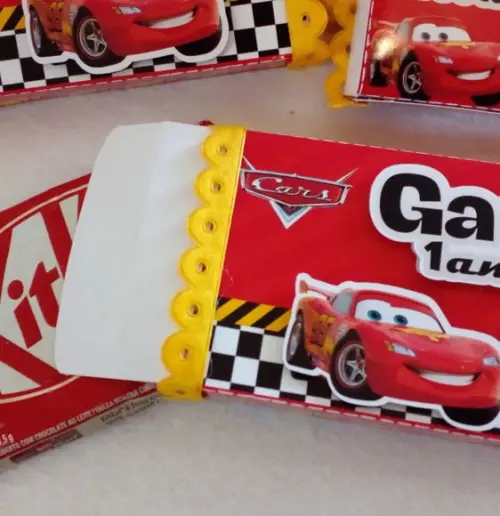 Kit com 10 Porta Kitkat 3d Luxo Carros