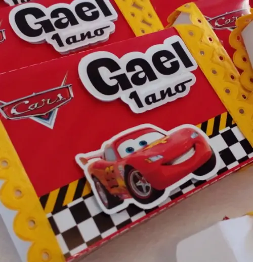Kit com 10 Porta Kitkat 3d Luxo Carros