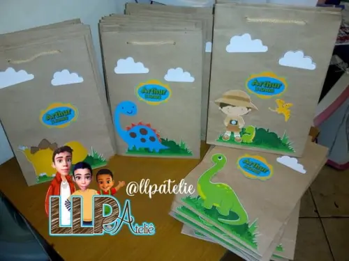 Kit com 10 Sacola Kraft 3d - Dinossauros