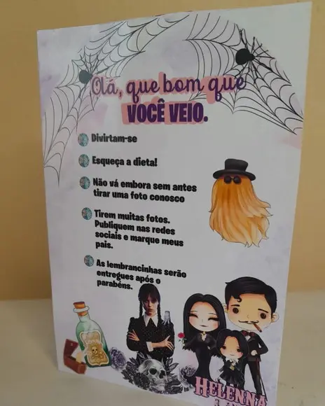 Kit com 15 Display Mesa - Placa de Agradecimento Wandinha