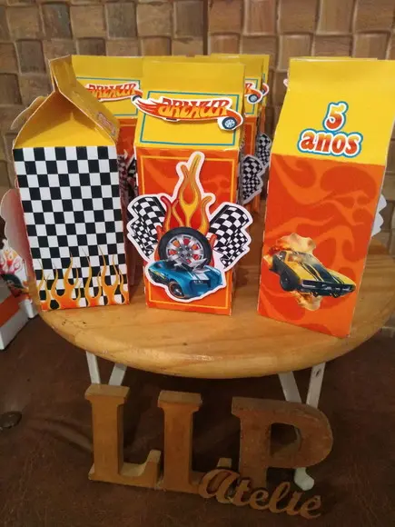 Kit com 20 Caixa Milk 3d - Hot Wheels