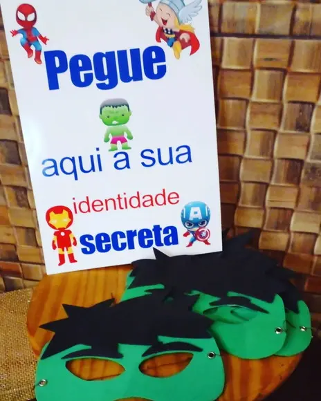 Kit com 20 Máscaras em Eva Heróis