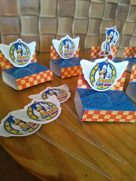 Kit com 20 Peças Porta Bis Duplo e Topper Cupcake - Sonic
