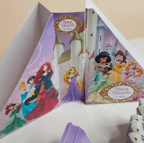 Kit com 20 Porta Guardanapos-princesas