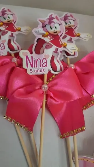 Kit com 40 Laços de Cetim com Acabamento Temático