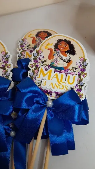 Kit com 40 Laços de Cetim com Acabamento Temático