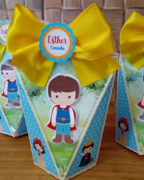 Kit com 5 Caixa Coração 3d - Branca de Neve
