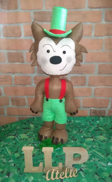 Kit vovó e lobo mau - Personagens