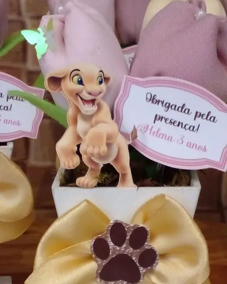 Princesa Nala Centro de mesa - Tulipa
