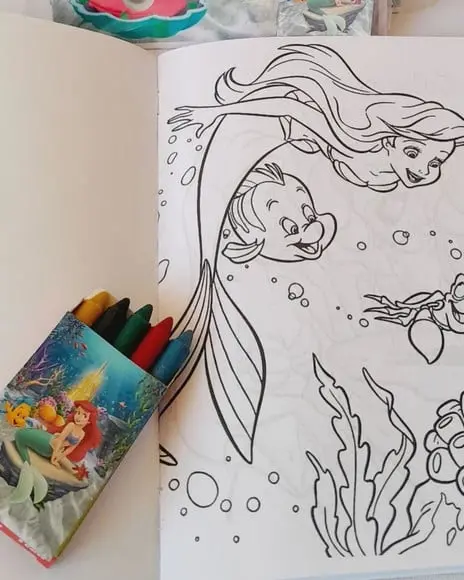 Revista de Colorir Ariel e Linguado