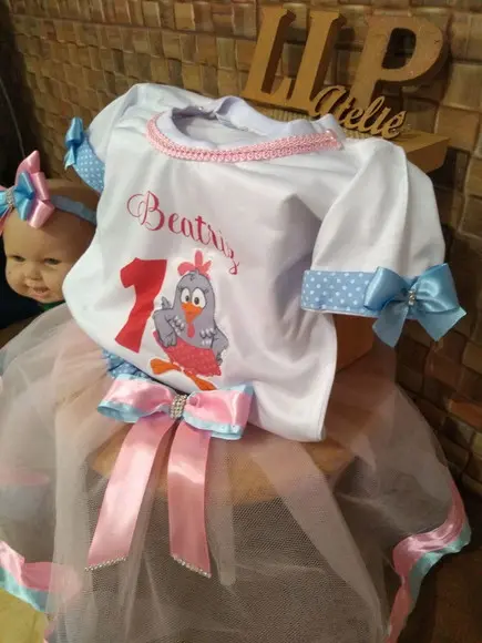 Roupa Galinha Pintadinha