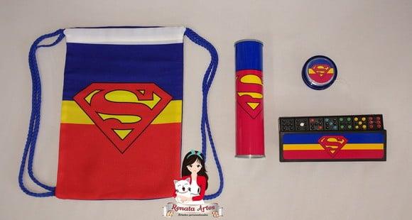 Kit Jogos na Mochila Super Homem