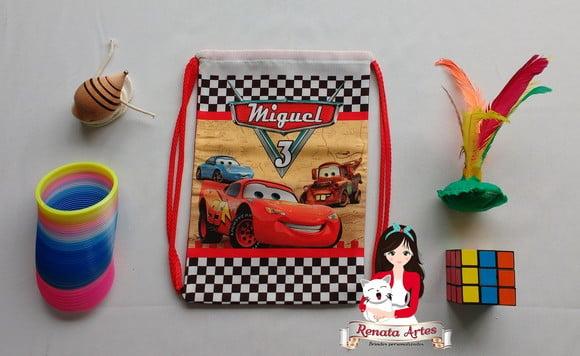 Mochila Brinquedos Retrô Tema Carros Disney