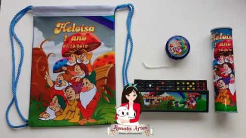 Kit Jogos na Mochila Branca de Neve e os 7 Anões
