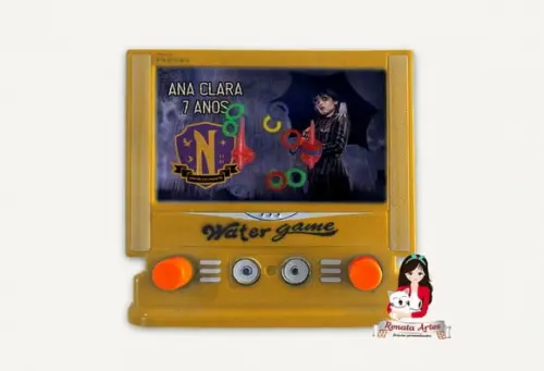Aquaplay Wandinha