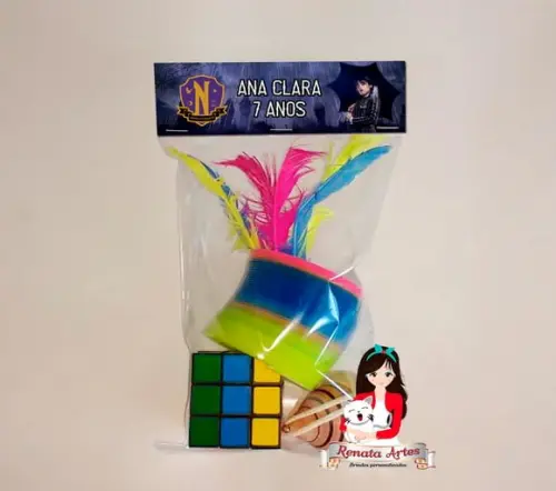 Kit Brinquedos Retrô Tema Wandinha