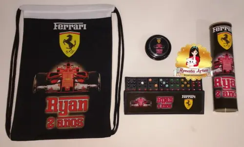 Kit Jogos na Mochila Ferrari